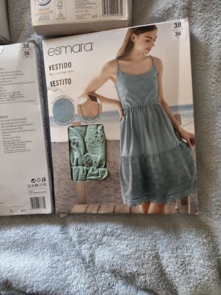 Lote 4 Ropa Esmara: Vestidos y Mono 38