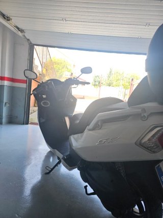 Daelim S2 125cc Blanca - Maxi Scooter Automática
