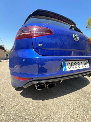Volkswagen Golf R 300CV | 2015