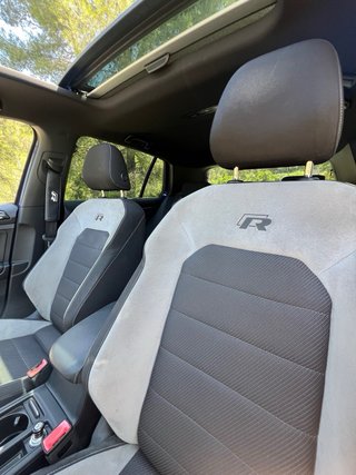 Volkswagen Golf R 300CV | 2015