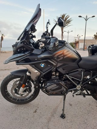 BMW R1250 GS Triple Black (Dic 2021) – 18.700 km –