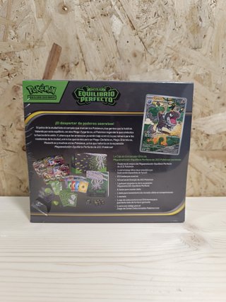 Caja Entrenador Élite Pokémon Equilibrio Perfecto