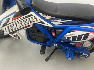 Moto Eléctrica Infantil 24V