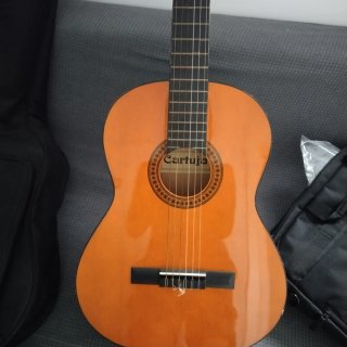 Pack guitarra española y ukelele
