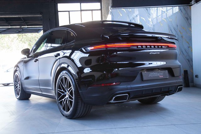 Porsche Cayenne Coupé E-Hybrid Platinum Edition