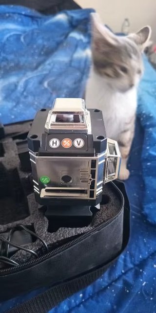 Nivel laser verde 3D 8 lineas 360