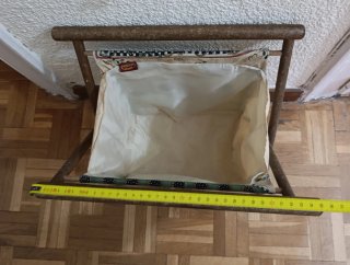 Revistero vintage tela y madera