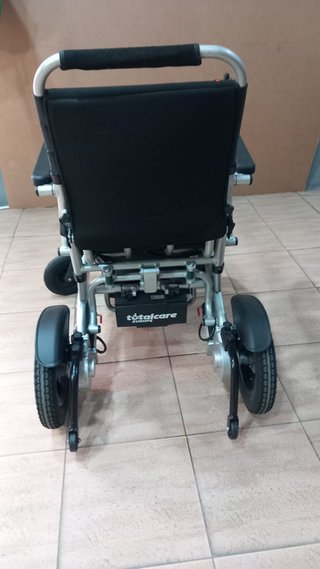 Silla de ruedas eléctrica plegable
