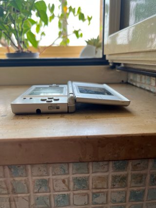 Nintendo DS Lite Argento Cerniera Allentata