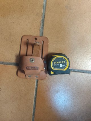 Estuche Porta Metro Stanley Cuero