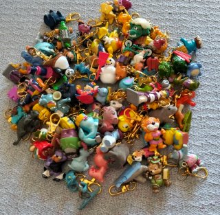 Lote de llaveros de figuras