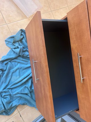 Comò in legno con 5 cassetti