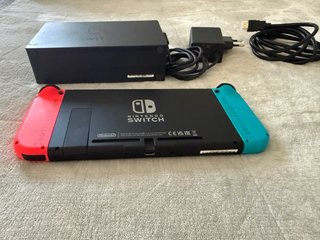 Nintendo Switch V2 Azul/Rojo Condiciones Premium!!