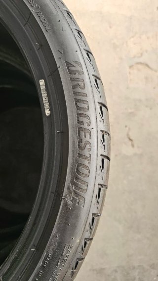 Neumáticos 225 40 19 Bridgestone runflat
