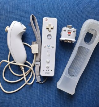 Mando Wii Motion Plus + Nunchuk + Funda