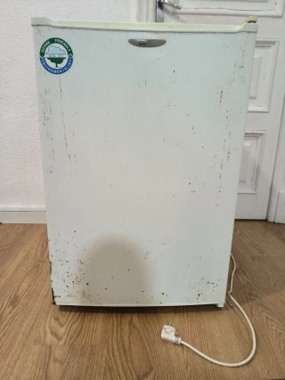 Frigorífico pequeño blanco