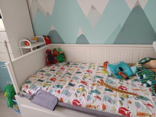 Barrera de seguridad para cama infantil