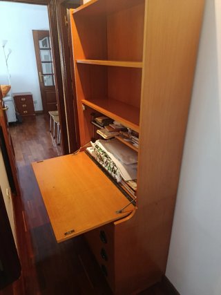 Escritorio madera color sapeli claro
