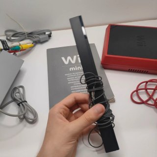 Nintendo Wii Mini Rossa con controller