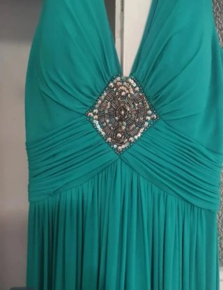 Vestido largo invitada boda verde azulado
