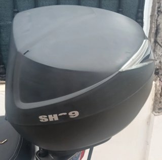 Baúl Scooter SHAD 39L Negro