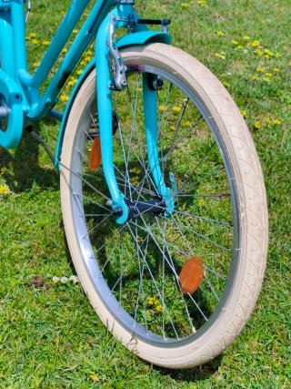 Bicicleta 24 + Casco Azul