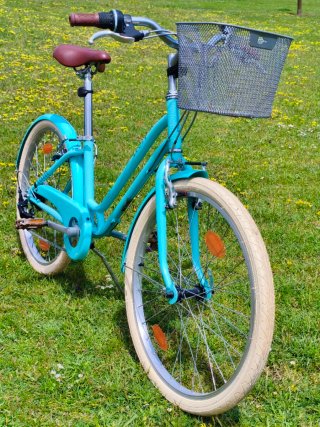 Bicicleta 24 + Casco Azul