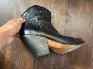 Botas Sendra Negras Talla 38. Hechas a mano.