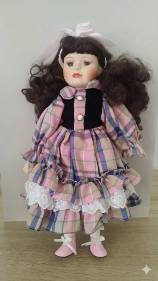 Muñeca porcelana antigua años 90