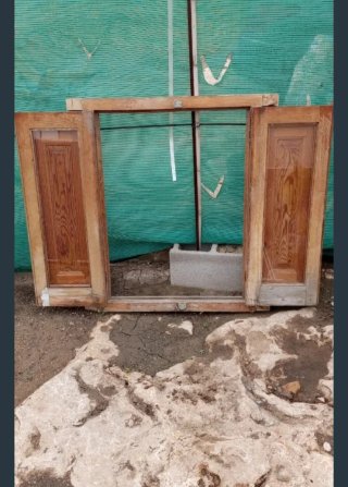 Ventana de madera completa