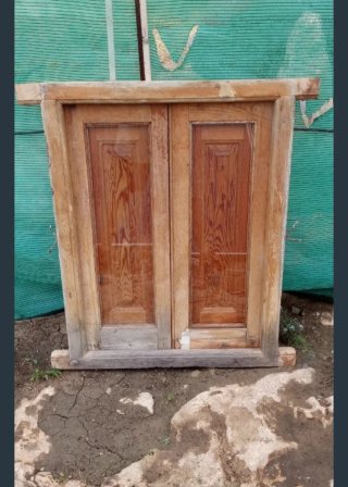 Ventana de madera completa