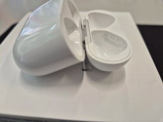 Airpods 4ª Gen Apple Bianche