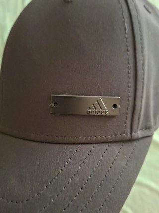 Gorra negra