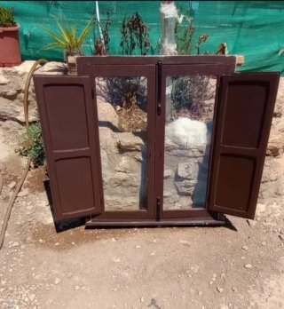 Ventana de madera completa