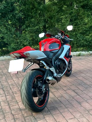 Suzuki GSX-R 600 K6-K7 Roja/Blanca