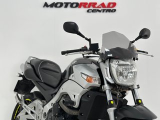 SUZUKI GSR 600