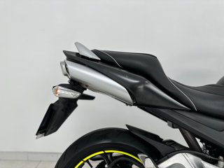 SUZUKI GSR 600