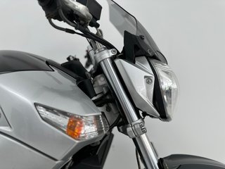 SUZUKI GSR 600