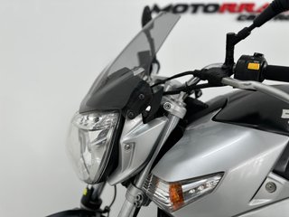 SUZUKI GSR 600