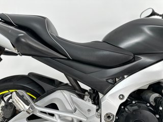 SUZUKI GSR 600