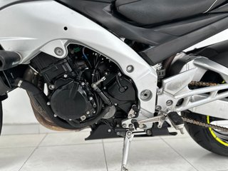 SUZUKI GSR 600