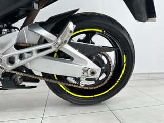 SUZUKI GSR 600