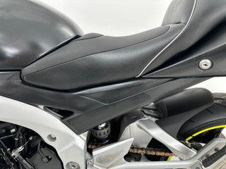 SUZUKI GSR 600