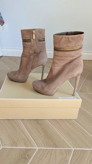 Stivaletti Michael Kors Beige Camoscio