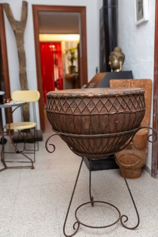 Antiguo Timbal Nagada Indio/ Mesa Auxiliar Tribal