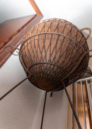Antiguo Timbal Nagada Indio/ Mesa Auxiliar Tribal