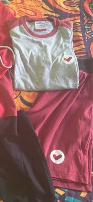 Camiseta manga y pantalon corto vedruna