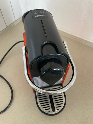 Cafetera Nespresso Krups Pixie Roja