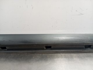FALDON LATERAL VOLKSWAGEN PASSAT BERLINA (362) CF