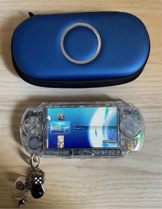 Sony PSP 3000 Transparente + 64GB SD